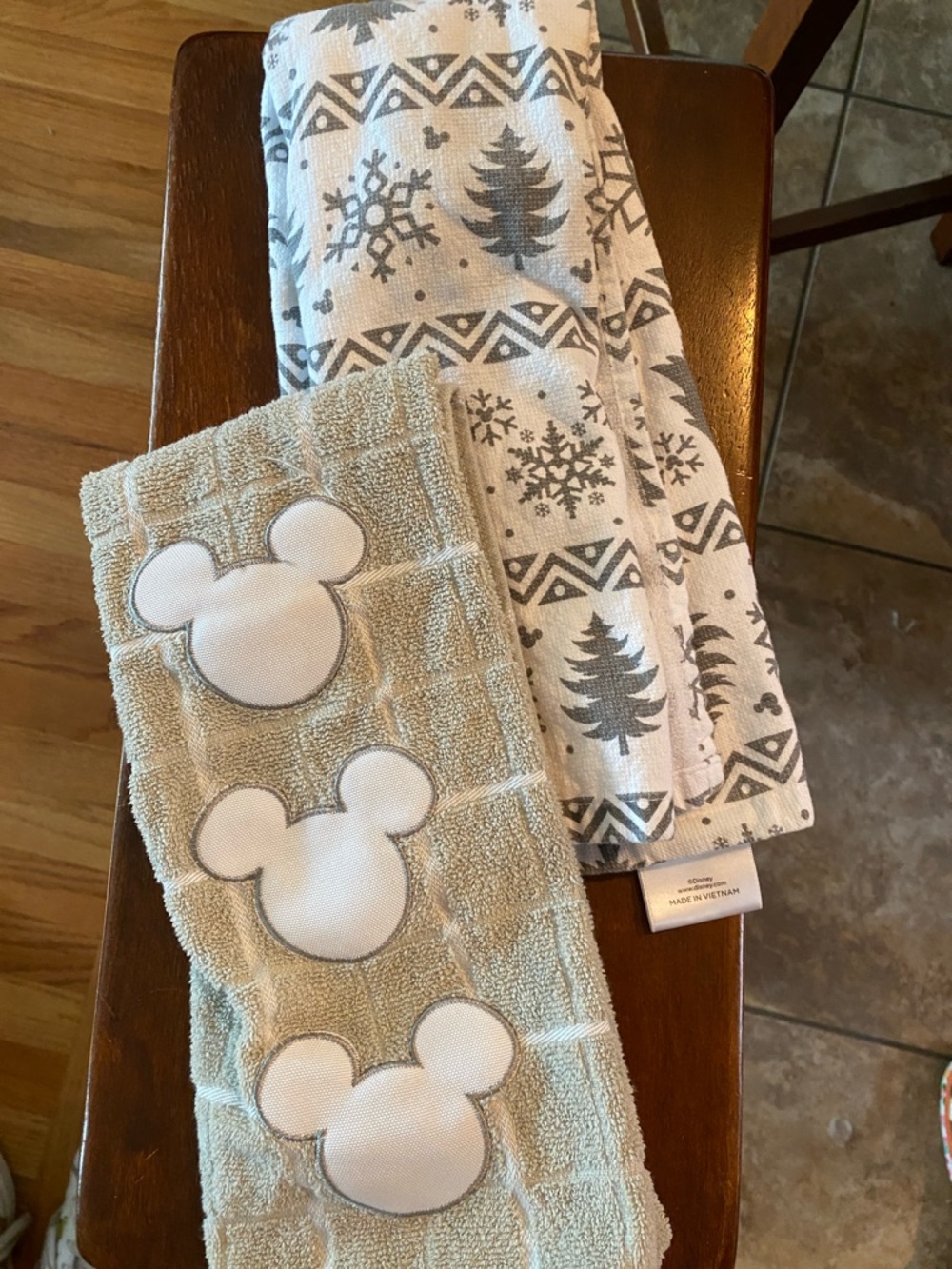 Disney Kitchen towel Set with Gray Snowflake and Tree Print neutral